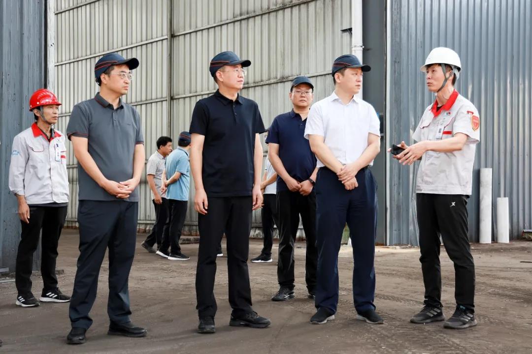 市委常委、副市長、翼城縣委書記王淵到華翔（翼城）新材料科技園現(xiàn)場辦公